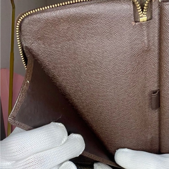 Luis Vuitton Damier zip wallet - Picture 9 of 13